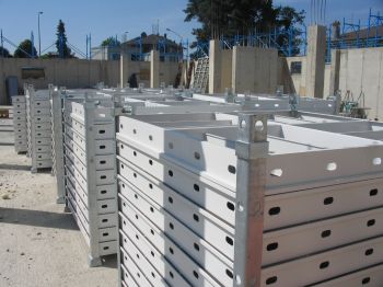 Aluminium-wood RAPIDECK formworks for slab